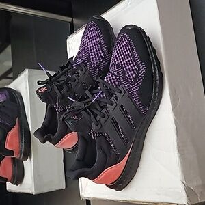 Adidas Ultra Boost Core Black Active Purple Shock Red Size 11.5 Great Condition